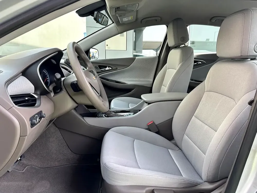 2020 Chevrolet Malibu LS - GCC Specs - Well Maintained - Image 8
