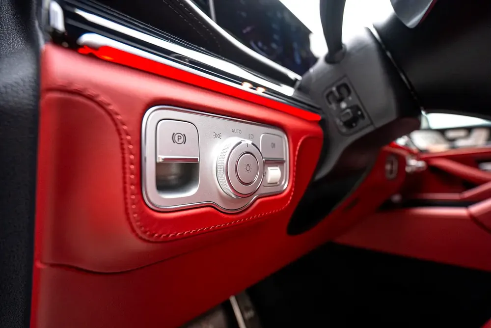 2025 MERCEDES-BENZ GLS 600 MAYBACH | FIRST CLASS PACKAGE | HIGH OPTION - Image 11