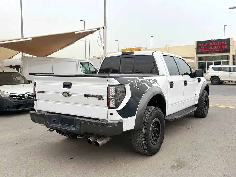 Ford Raptor, 2013 white, 4 doors - Image 12