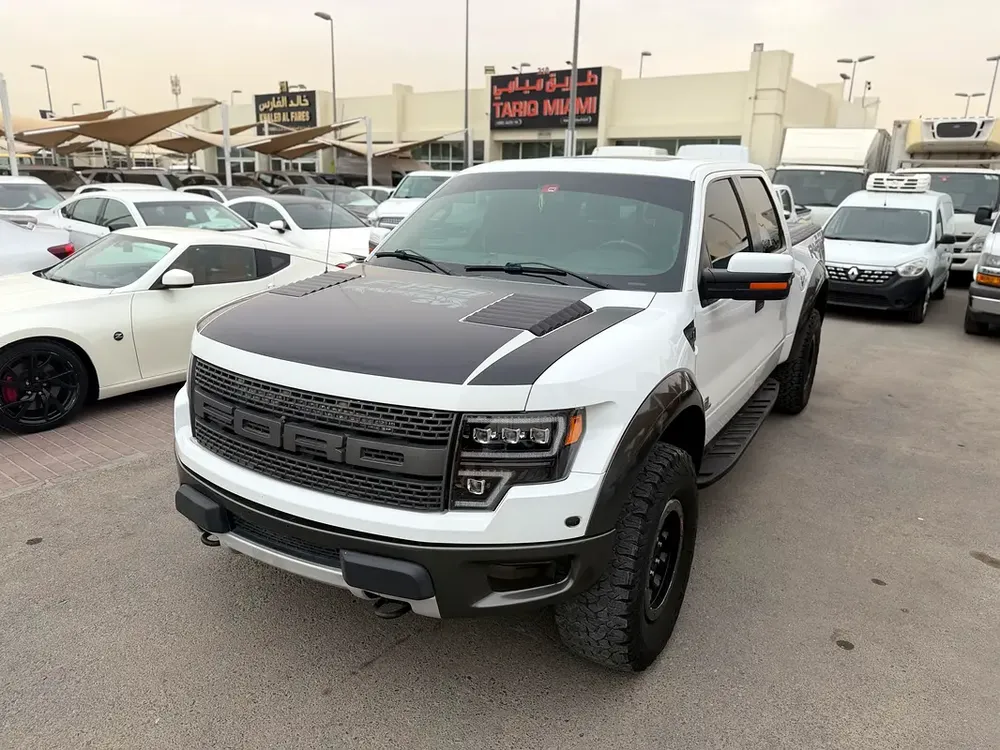 Ford Raptor, 2013 white, 4 doors - Image 6