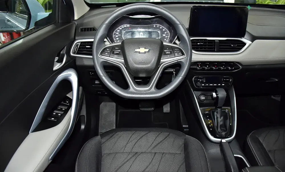 AED 823 EMi at 0% DP | Chevrolet Groove LT ( 2023 Model ) in Blue Color GCC Specs - Image 12