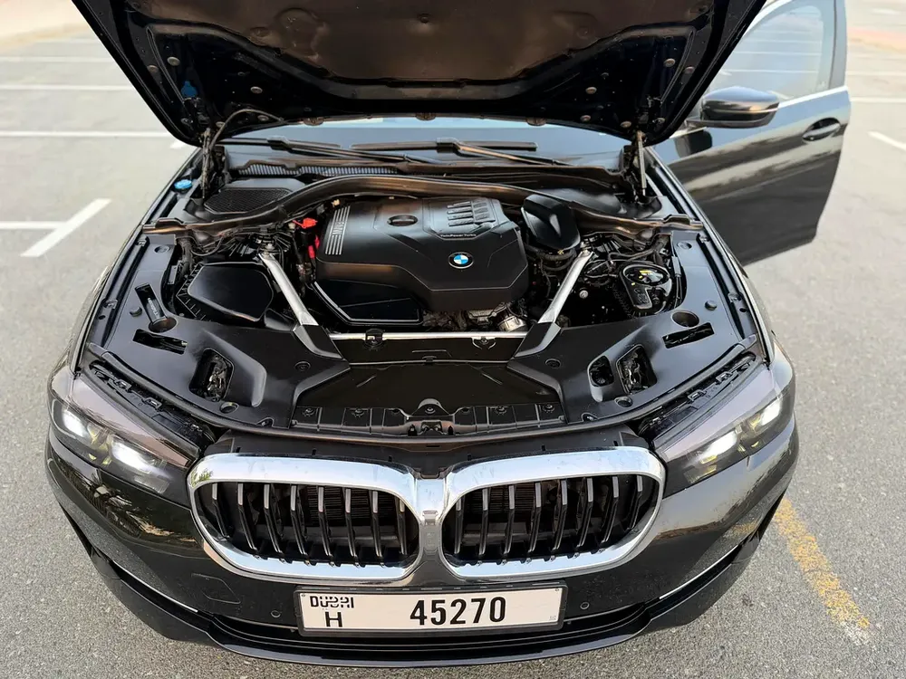 BMW 5-Series 520i 2023 GCC Specs - Pristine Condition - Image 20