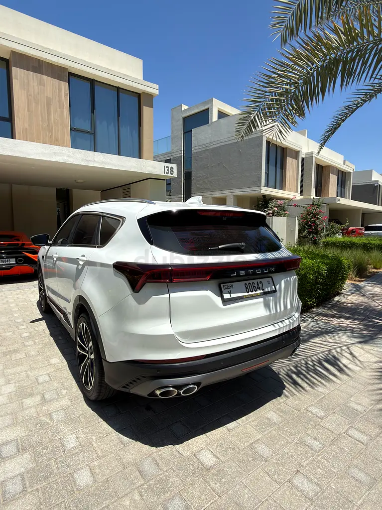 Jetour X70 Plus Comfort 2021 | GCC Specs | Low Mileage - Image 4