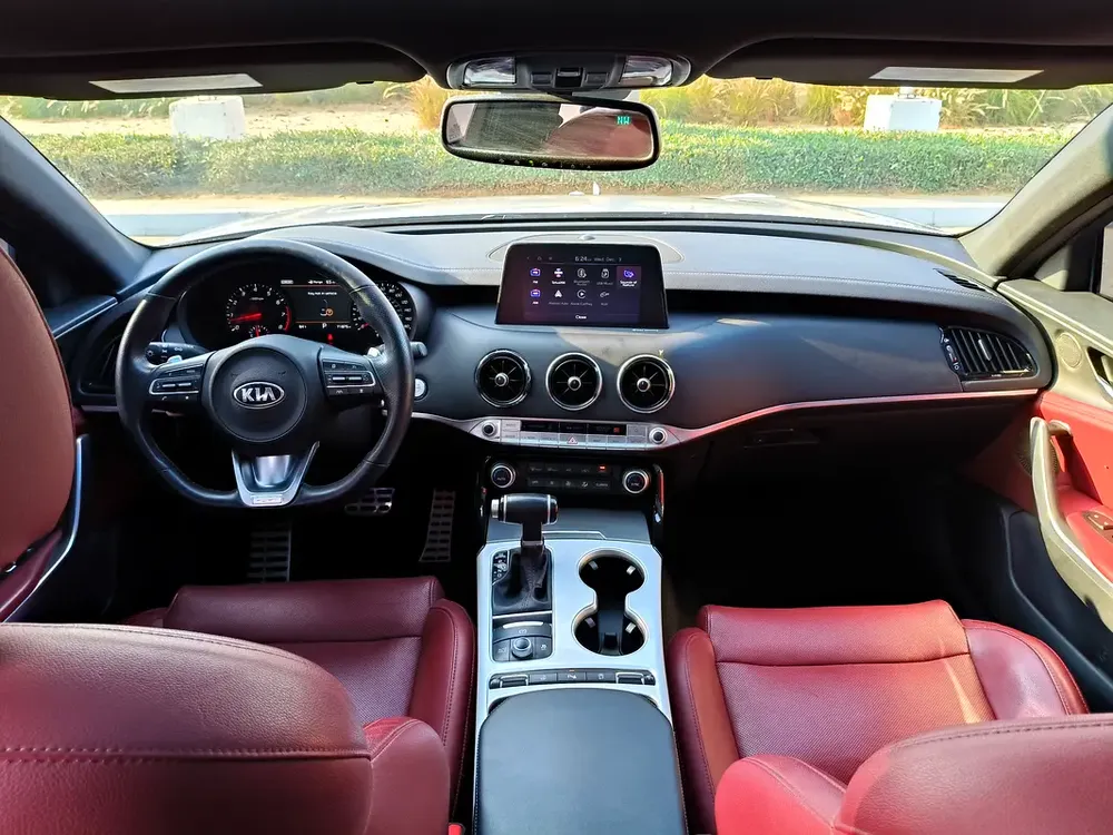 Kia Stinger GT 3.3L V6 2018 | Performance  Luxury - Image 11