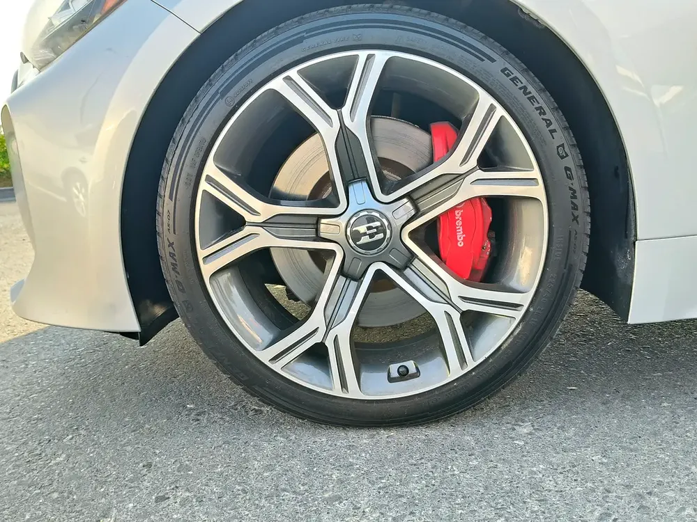 Kia Stinger GT 3.3L V6 2018 | Performance  Luxury - Image 14