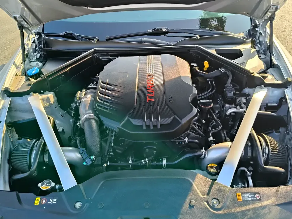 Kia Stinger GT 3.3L V6 2018 | Performance  Luxury - Image 16