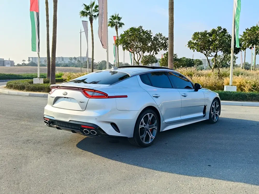 Kia Stinger GT 3.3L V6 2018 | Performance  Luxury - Image 4