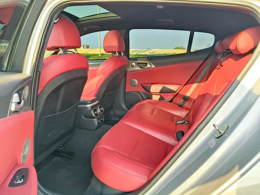 Kia Stinger GT 3.3L V6 2018 | Performance  Luxury - Image 9