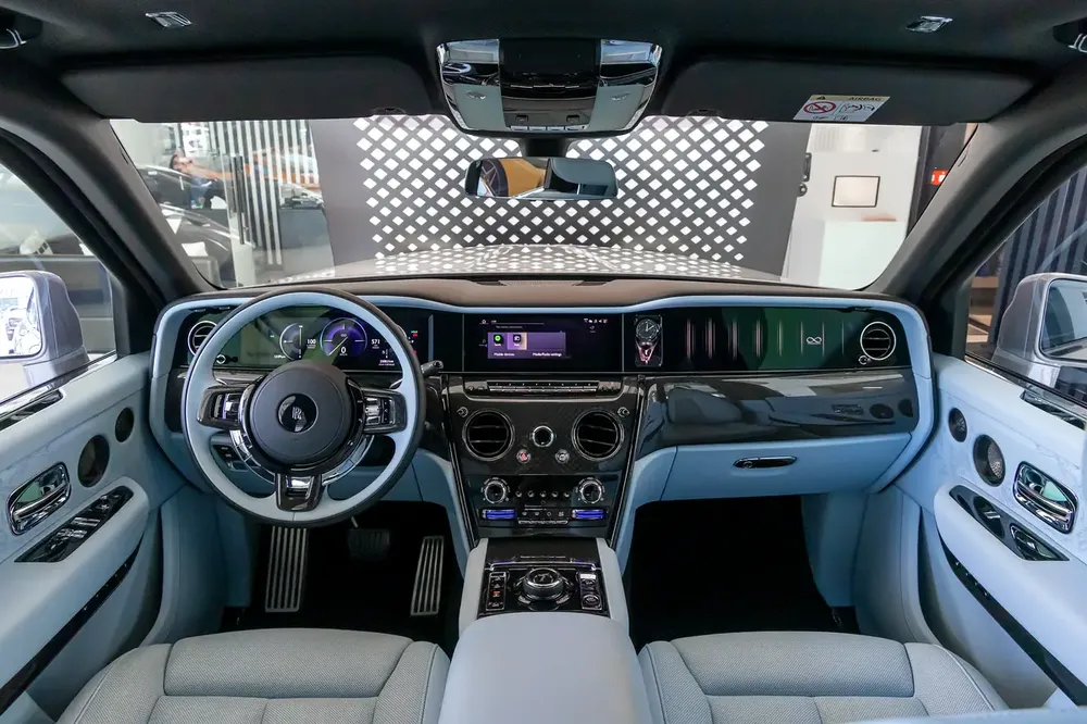 ROLLS-ROYCE CULLINAN | BLACK BADGE | EUROPEAN SPECS | FULL OPTION | BESPOKE SOUND SYSTEM | 2025 - Image 11