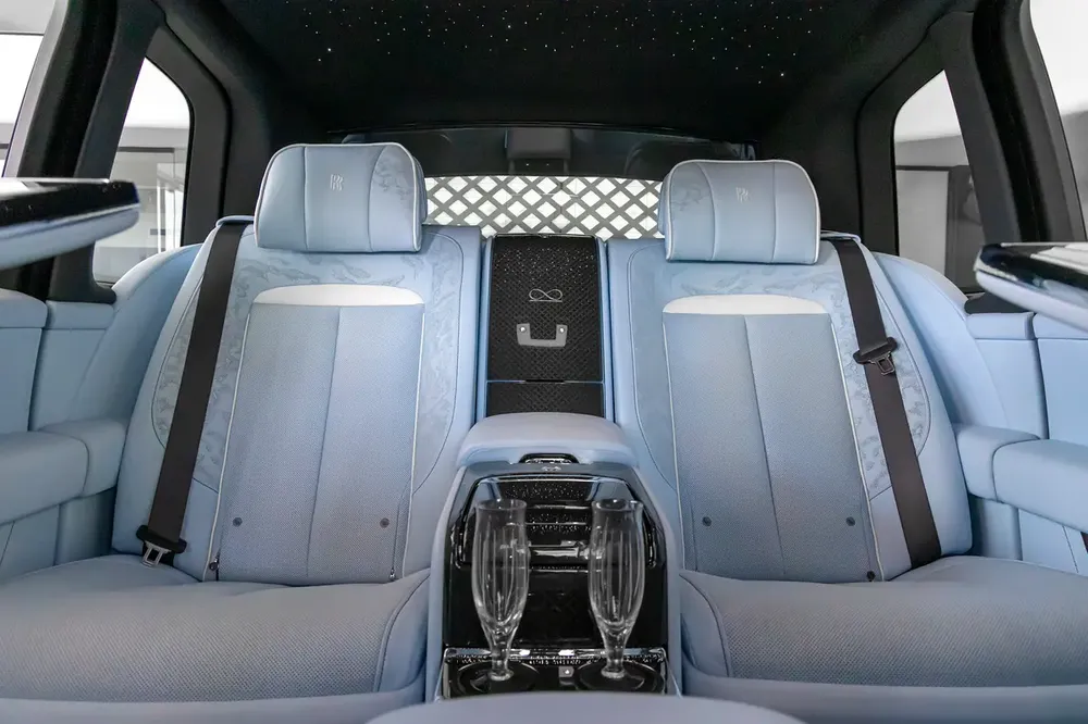 ROLLS-ROYCE CULLINAN | BLACK BADGE | EUROPEAN SPECS | FULL OPTION | BESPOKE SOUND SYSTEM | 2025 - Image 14