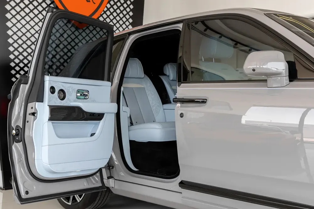 ROLLS-ROYCE CULLINAN | BLACK BADGE | EUROPEAN SPECS | FULL OPTION | BESPOKE SOUND SYSTEM | 2025 - Image 16