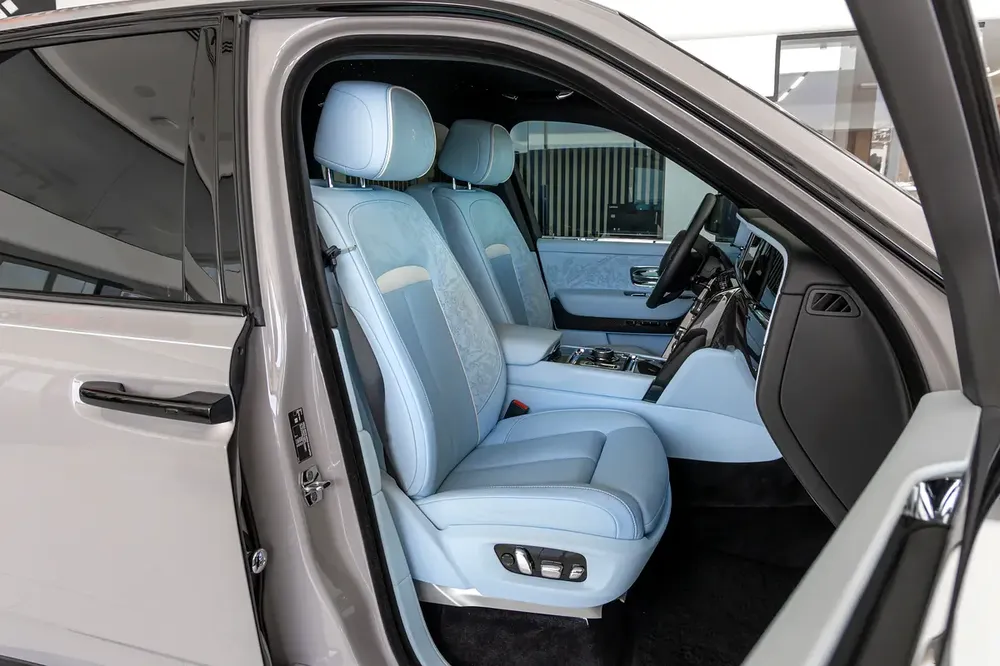 ROLLS-ROYCE CULLINAN | BLACK BADGE | EUROPEAN SPECS | FULL OPTION | BESPOKE SOUND SYSTEM | 2025 - Image 18