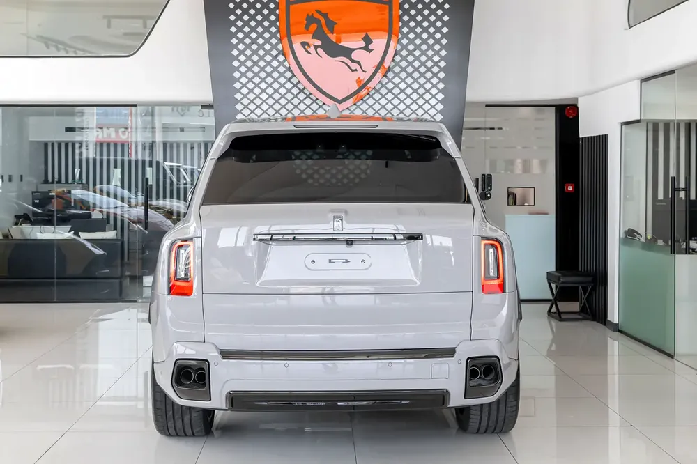 ROLLS-ROYCE CULLINAN | BLACK BADGE | EUROPEAN SPECS | FULL OPTION | BESPOKE SOUND SYSTEM | 2025 - Image 5