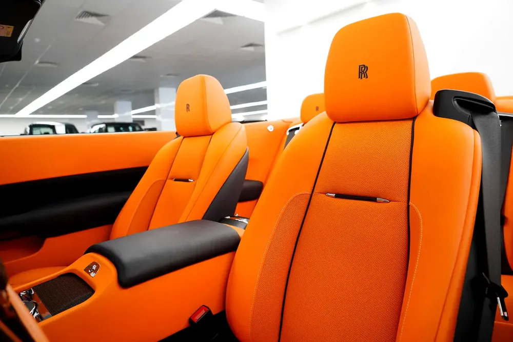 2022 ROLLS ROYCE DAWN BLACK BADGE 4 BUTTON / CONVERTIBLE - Image 12