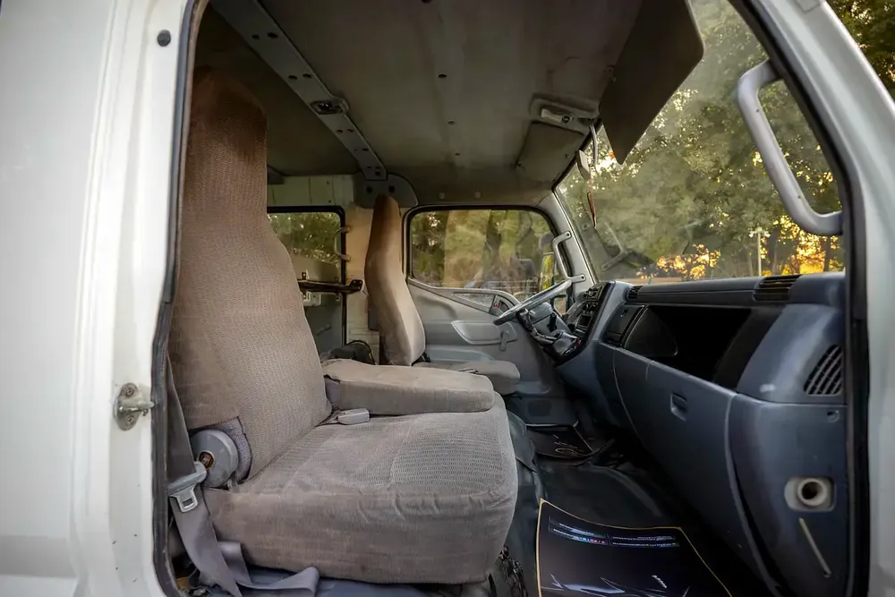 Mitsubishi Canter Double Cabin | Diesel | GCC Specs | Ref#M16419 - Image 11