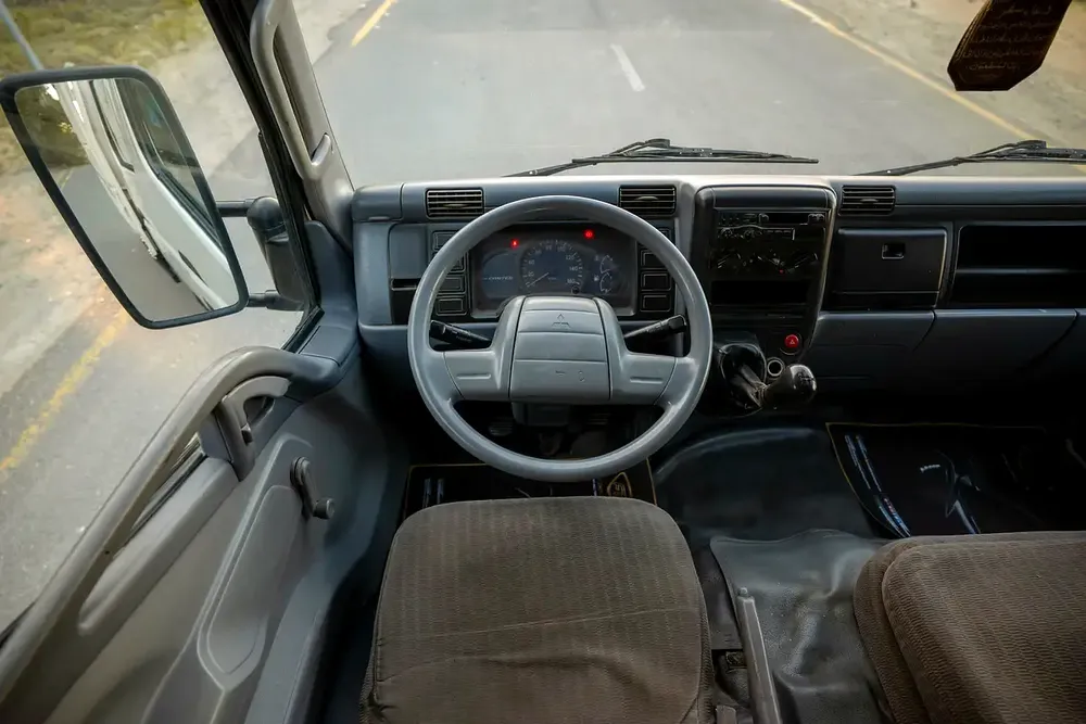 Mitsubishi Canter Double Cabin | Diesel | GCC Specs | Ref#M16419 - Image 9