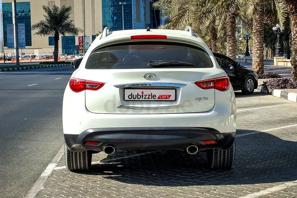 AED 699/month | 2018 Infiniti QX70 Excellence | GCC Specs | Ref#393550 - Image 7