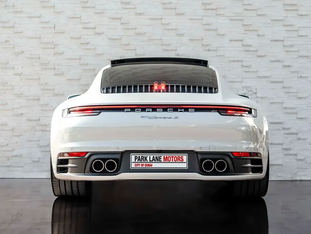 0% DOWN | WARRANTY - SERVICE HISTORY | RAMADAN ALL-INCLUSIVE | 911 CARRERA COUPE (992.2) - Image 4
