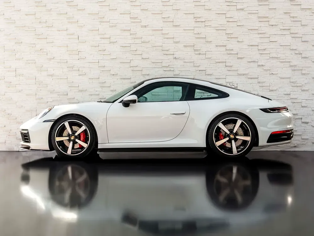 0% DOWN | WARRANTY - SERVICE HISTORY | RAMADAN ALL-INCLUSIVE | 911 CARRERA COUPE (992.2) - Image 6