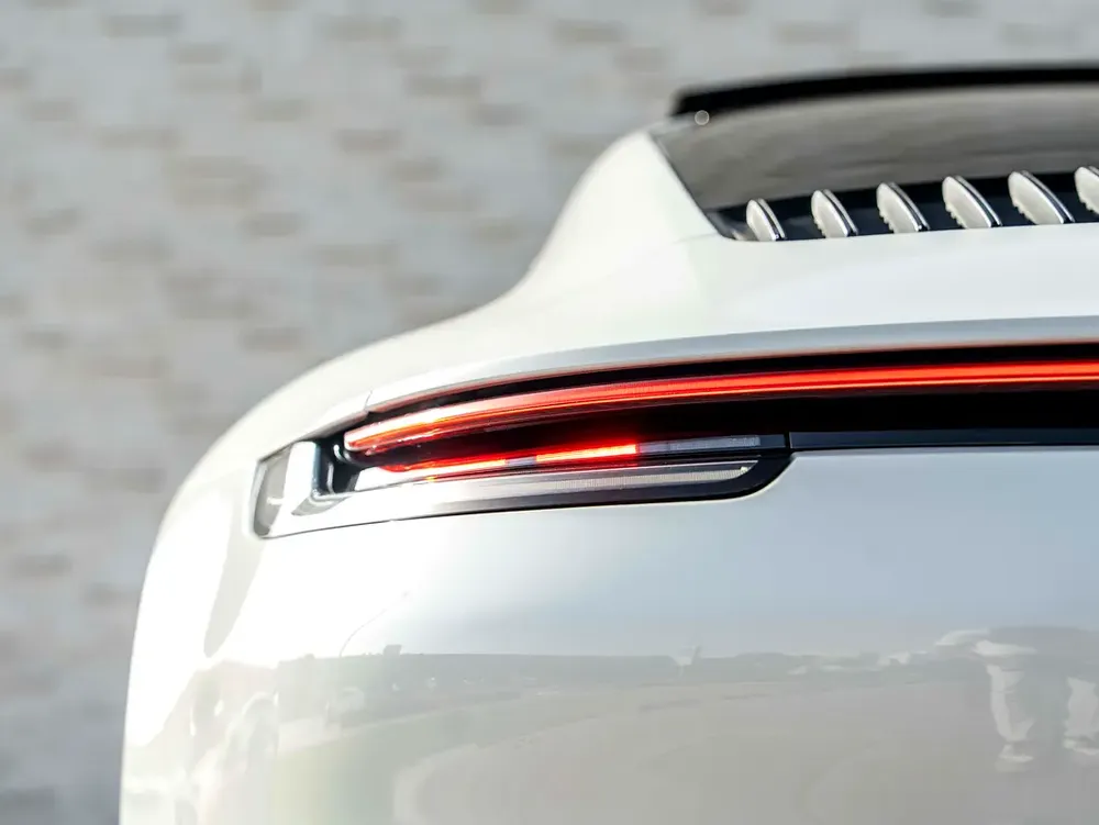 0% DOWN | WARRANTY - SERVICE HISTORY | RAMADAN ALL-INCLUSIVE | 911 CARRERA COUPE (992.2) - Image 8