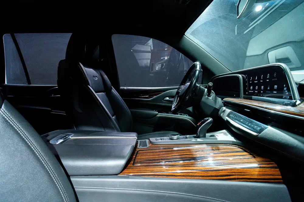 2021 Cadillac Escalade 600 Black Edition | GCC Specs | Pristine Condition - Image 6