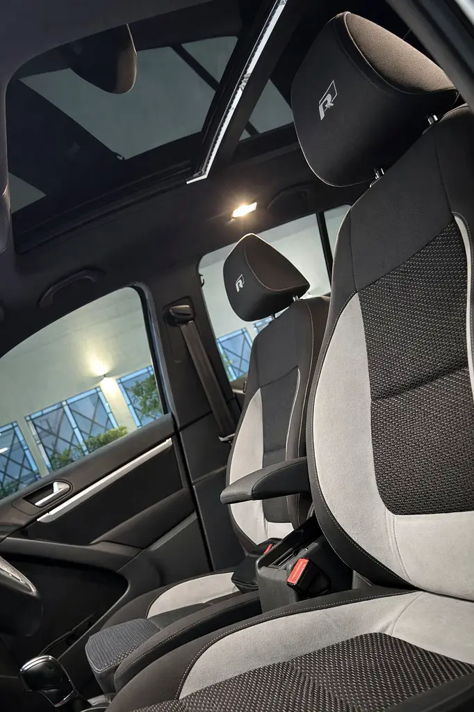 Volkswagen Tiguan 2013 | GCC Specs | Reliable Family 5-Seater - Image 15