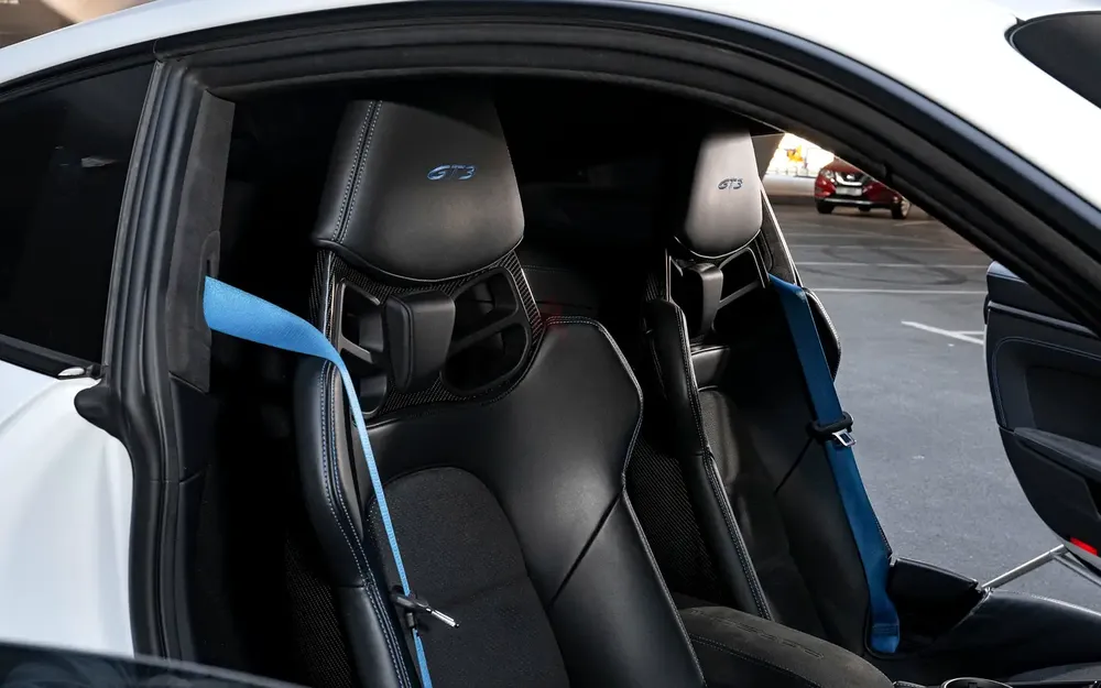 New condition and lowest in market 911 GT3 - Image 12