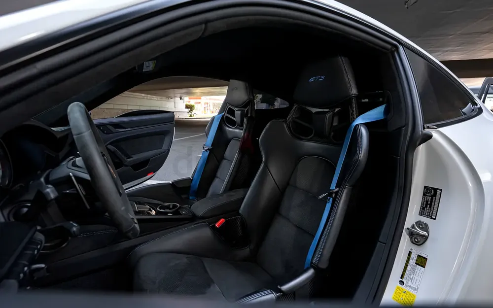 New condition and lowest in market 911 GT3 - Image 9