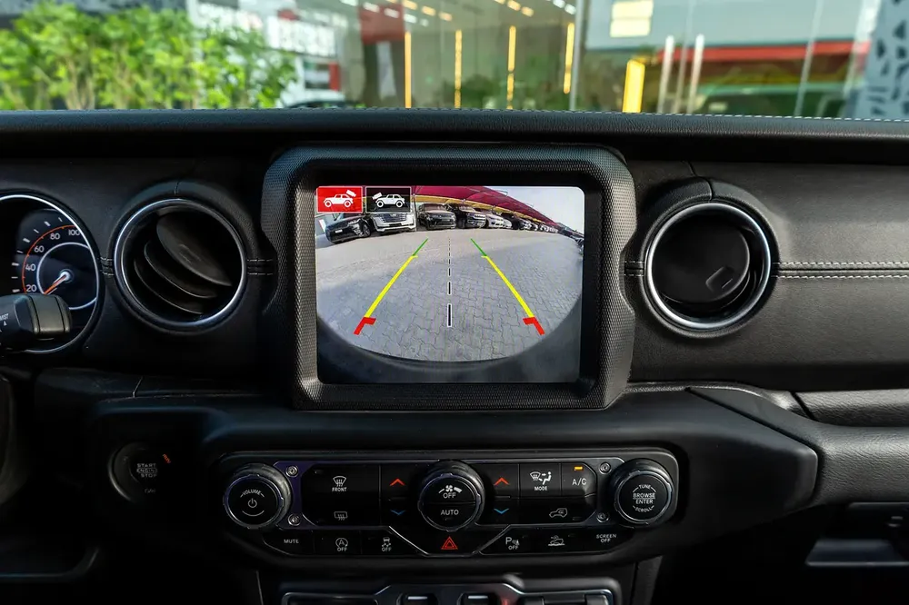 Jeep Wrangler Sahara 80th Anniversary 2021 GCC under Agency Warranty - Image 15