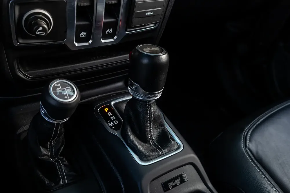 Jeep Wrangler Sahara 80th Anniversary 2021 GCC under Agency Warranty - Image 16