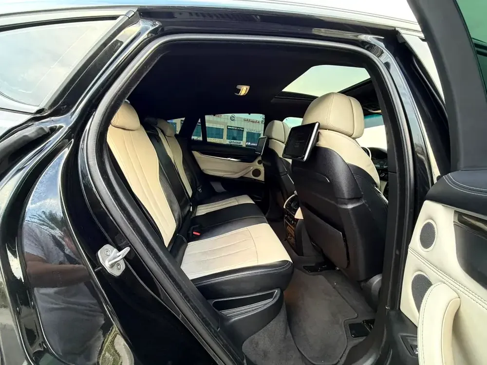 BMW X6 xDrive 50i Luxury / GCC Specs / Direct Owner / Agency Maintained - Image 15