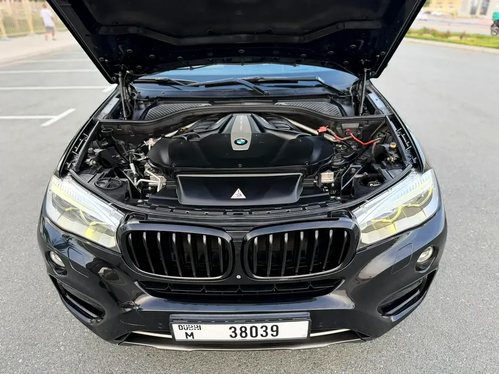 BMW X6 xDrive 50i Luxury / GCC Specs / Direct Owner / Agency Maintained - Image 19
