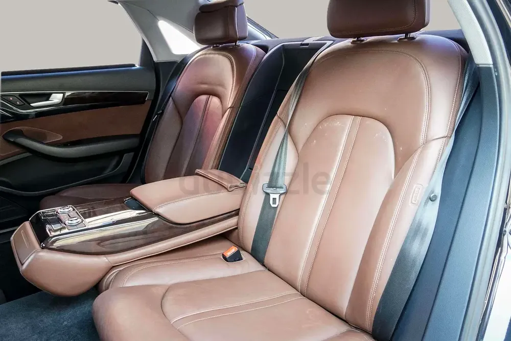AED 1981/month | 2015 Audi A8 50 TFSI Quattro | GCC Specs | Ref#435304 - Image 12