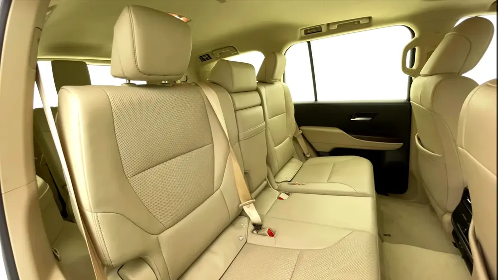 AED 3,085/month | 0 Downpayment | Free 3 Months Warranty | 30 Day Return | TOYOTA LAND CRUISER 2022 - Image 10