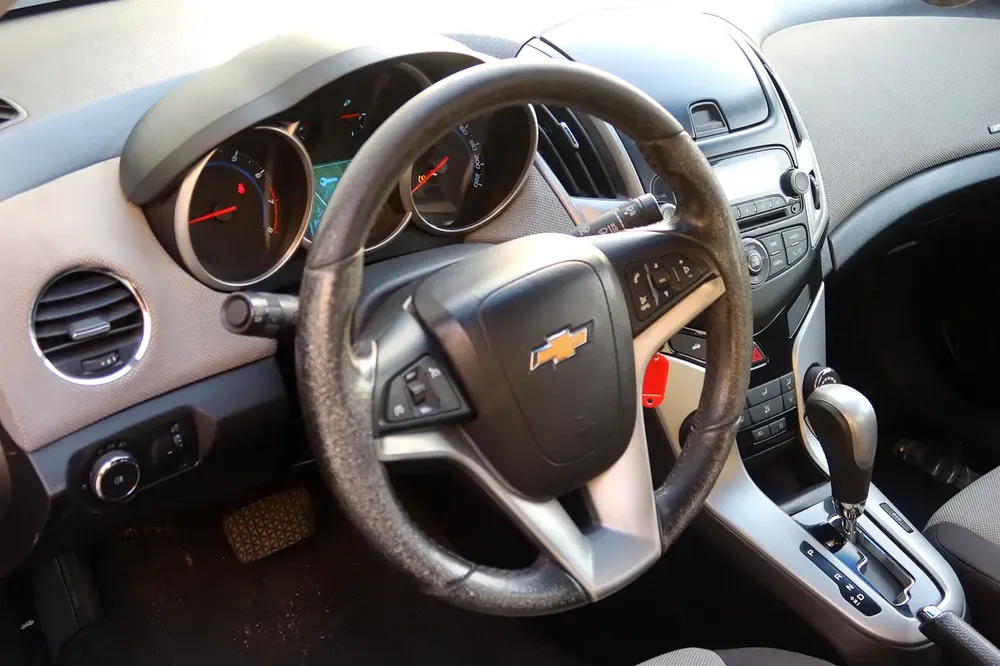 Chevrolet Cruze 2017 LS | GCC Specs | Excellent Condition - Image 10
