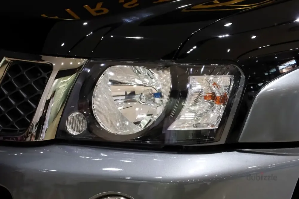 2023 ll Nissan Patrol ll Super Safari M/T ll Gcc ll Warranty 5 Years Unlimited Km - Image 10