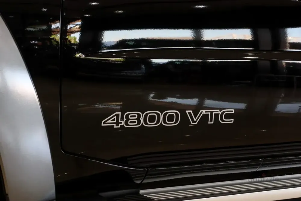 2023 ll Nissan Patrol ll Super Safari M/T ll Gcc ll Warranty 5 Years Unlimited Km - Image 9
