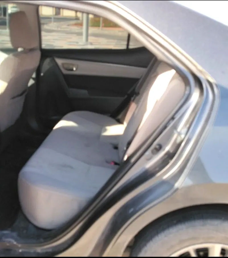 2014 Toyota Corolla SE Plus - GCC Specs - Reliable and Fuel Efficient - Image 5