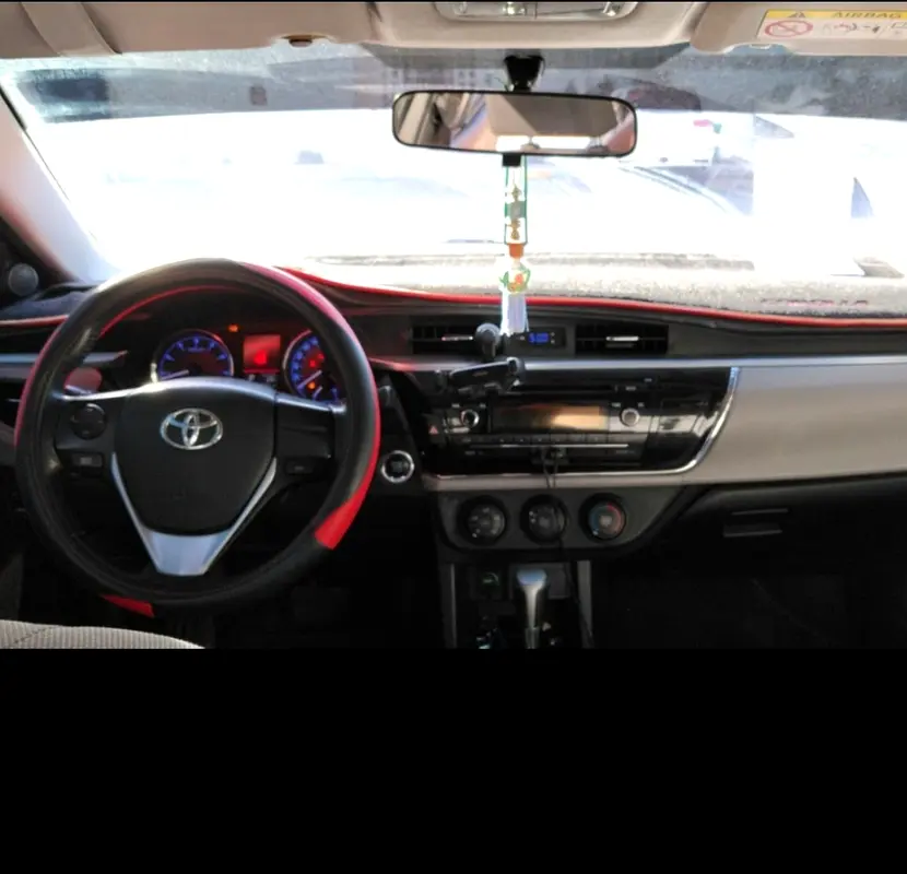 2014 Toyota Corolla SE Plus - GCC Specs - Reliable and Fuel Efficient - Image 6
