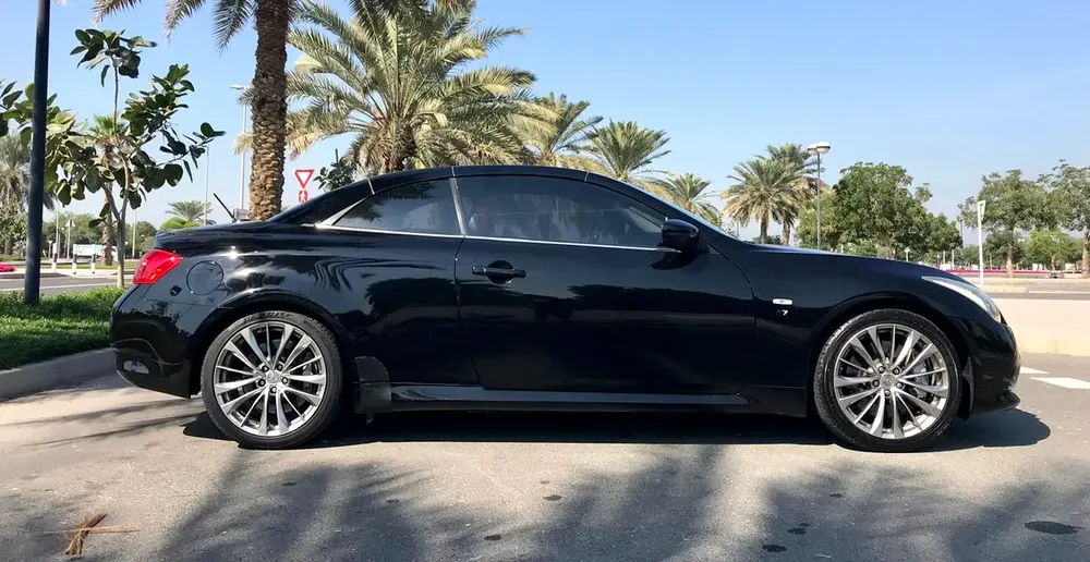 2016 Infiniti Q60 Convertible top v6 3.7L | GCC Specs | Low Mileage - Image 6