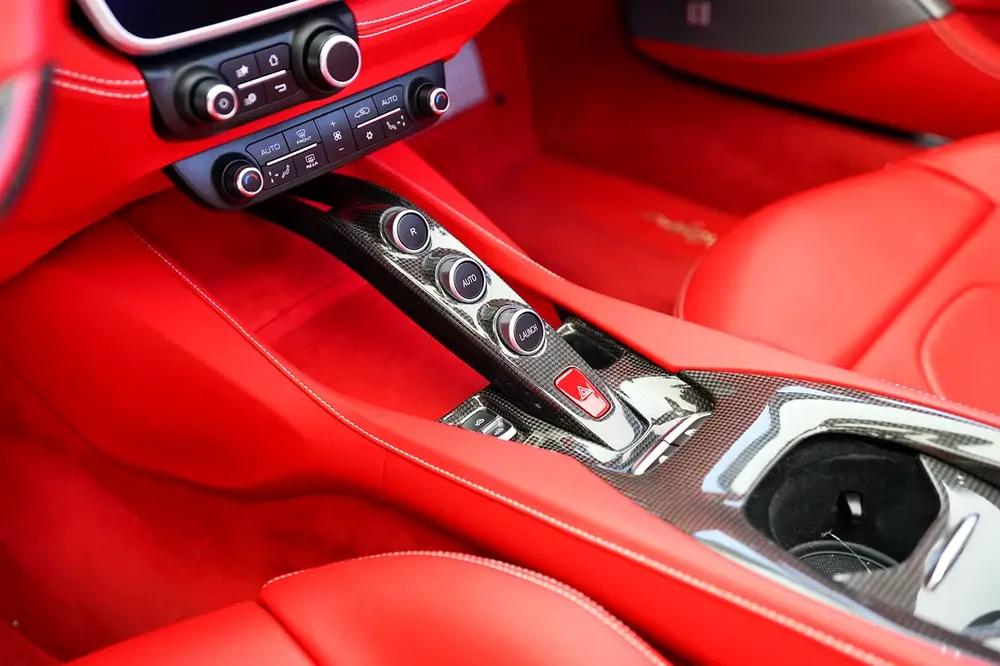 ATELIER | ROSSO RED | SERVICE TILL 2027 | CARBON INTERIOR AND EXTERIOR | JBL AUDIO - Image 10