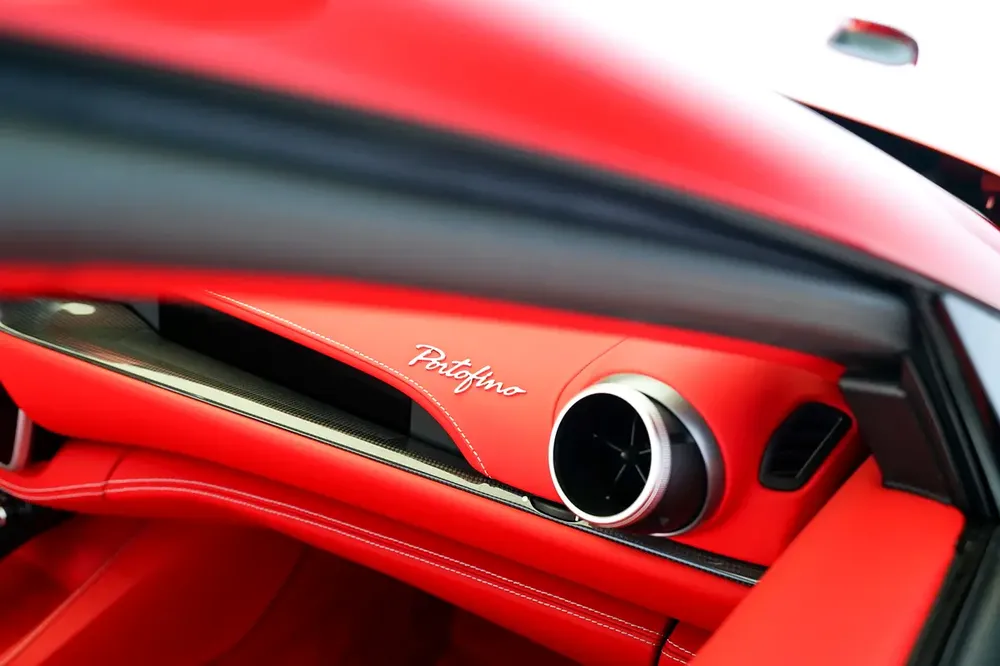 ATELIER | ROSSO RED | SERVICE TILL 2027 | CARBON INTERIOR AND EXTERIOR | JBL AUDIO - Image 16