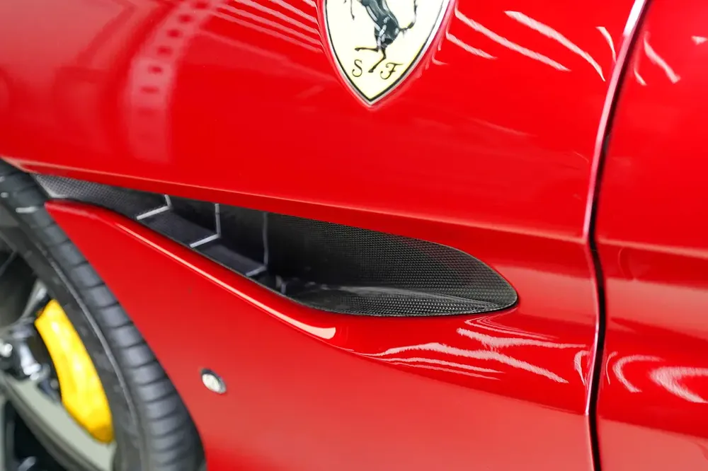 ATELIER | ROSSO RED | SERVICE TILL 2027 | CARBON INTERIOR AND EXTERIOR | JBL AUDIO - Image 19