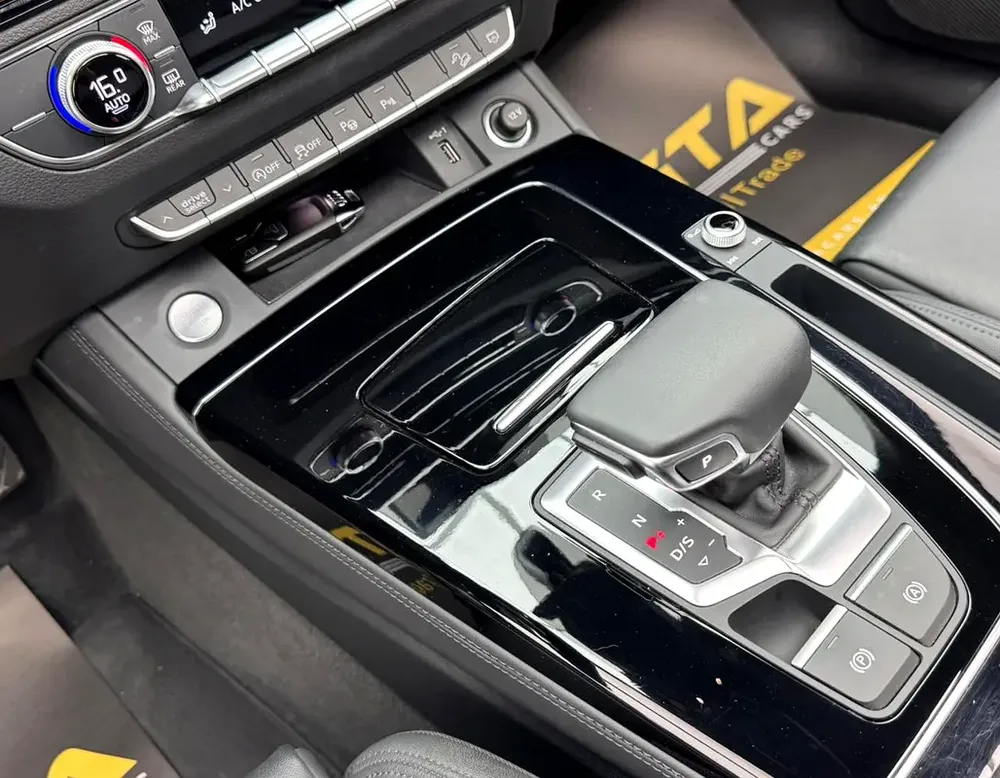 2024 Audi Q5 Sportback S-Line 45 TFSI Quattro, 2029 Audi Warranty and Service Pack, GCC - Image 10