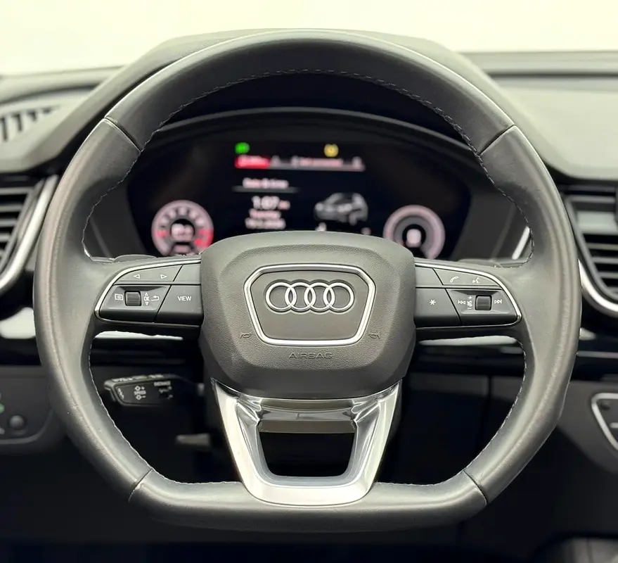 2024 Audi Q5 Sportback S-Line 45 TFSI Quattro, 2029 Audi Warranty and Service Pack, GCC - Image 9