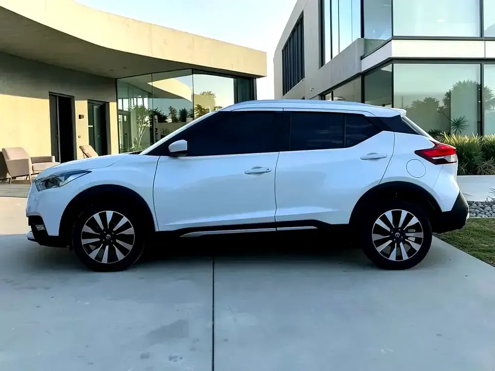 AED 750 P.M | 0% DOWN PAYMENT | NISSAN KICKS | 2018 - Image 5