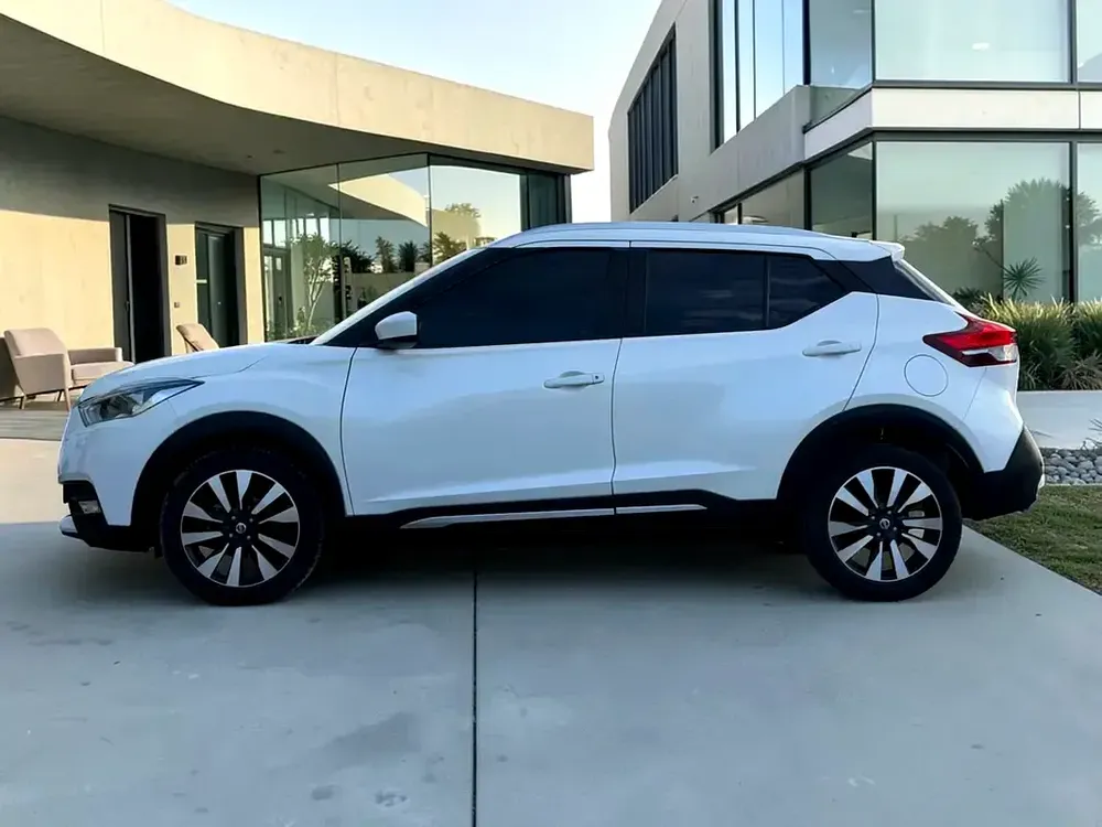 AED 750 P.M | 0% DOWN PAYMENT | NISSAN KICKS | 2018 - Image 6
