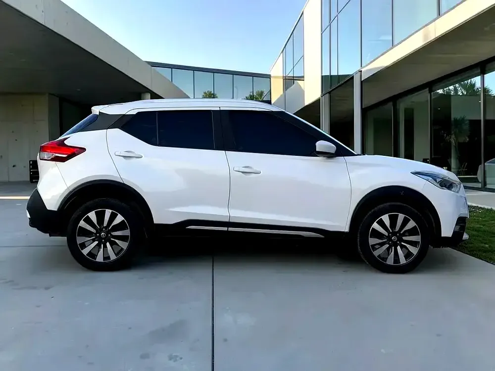 AED 750 P.M | 0% DOWN PAYMENT | NISSAN KICKS | 2018 - Image 7