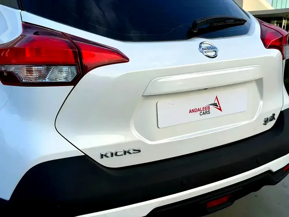 AED 750 P.M | 0% DOWN PAYMENT | NISSAN KICKS | 2018 - Image 8