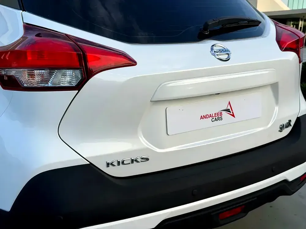 AED 750 P.M | 0% DOWN PAYMENT | NISSAN KICKS | 2018 - Image 9